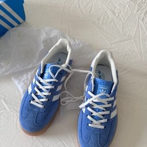 Meet your Posher, Eline